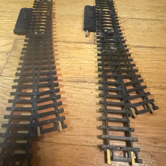 ATLAS HO train system Left and Right switches total of 4 - Picture 11 of 16